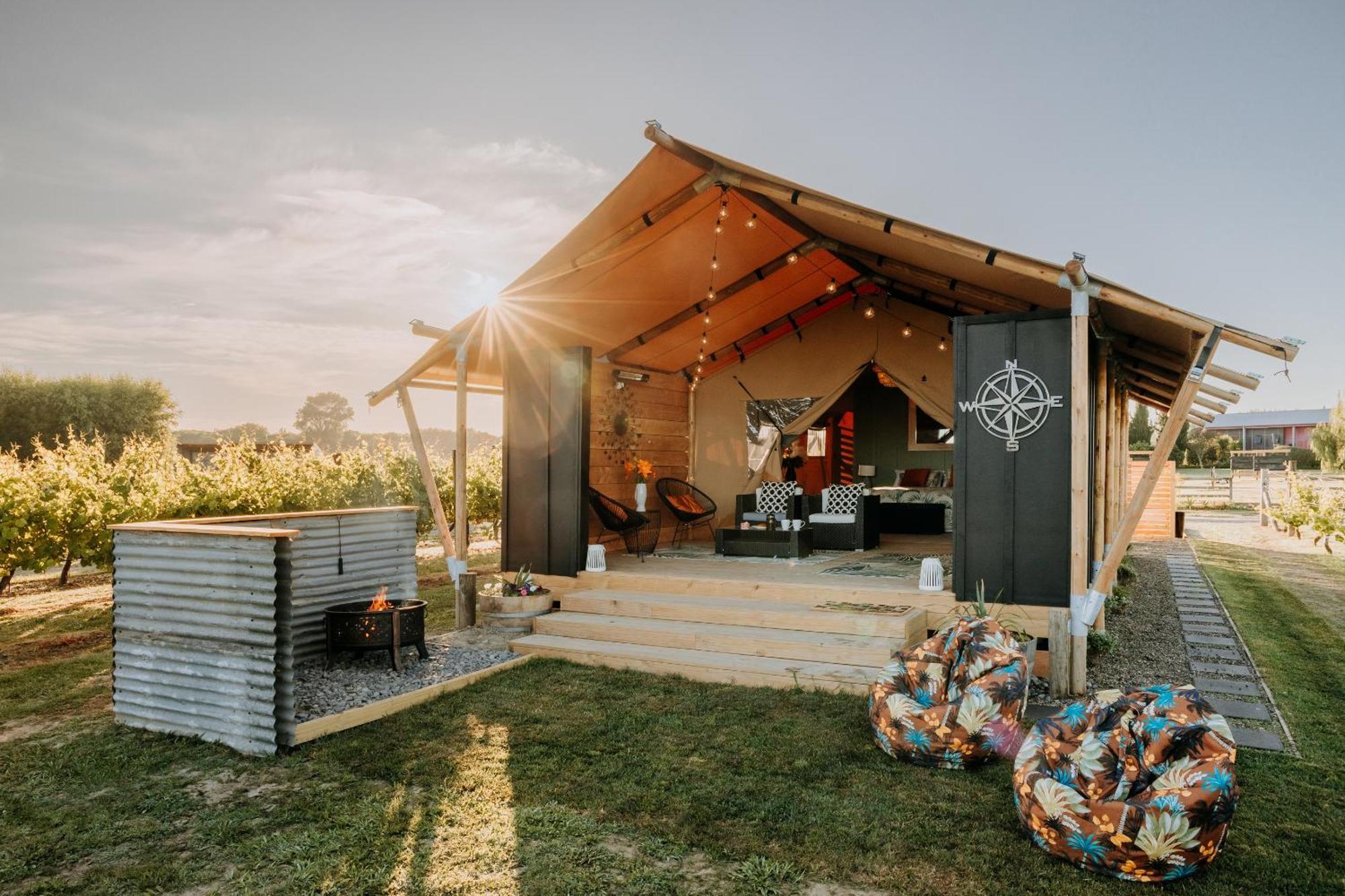 Villas & Vines Glamping Хейстингс Экстерьер фото