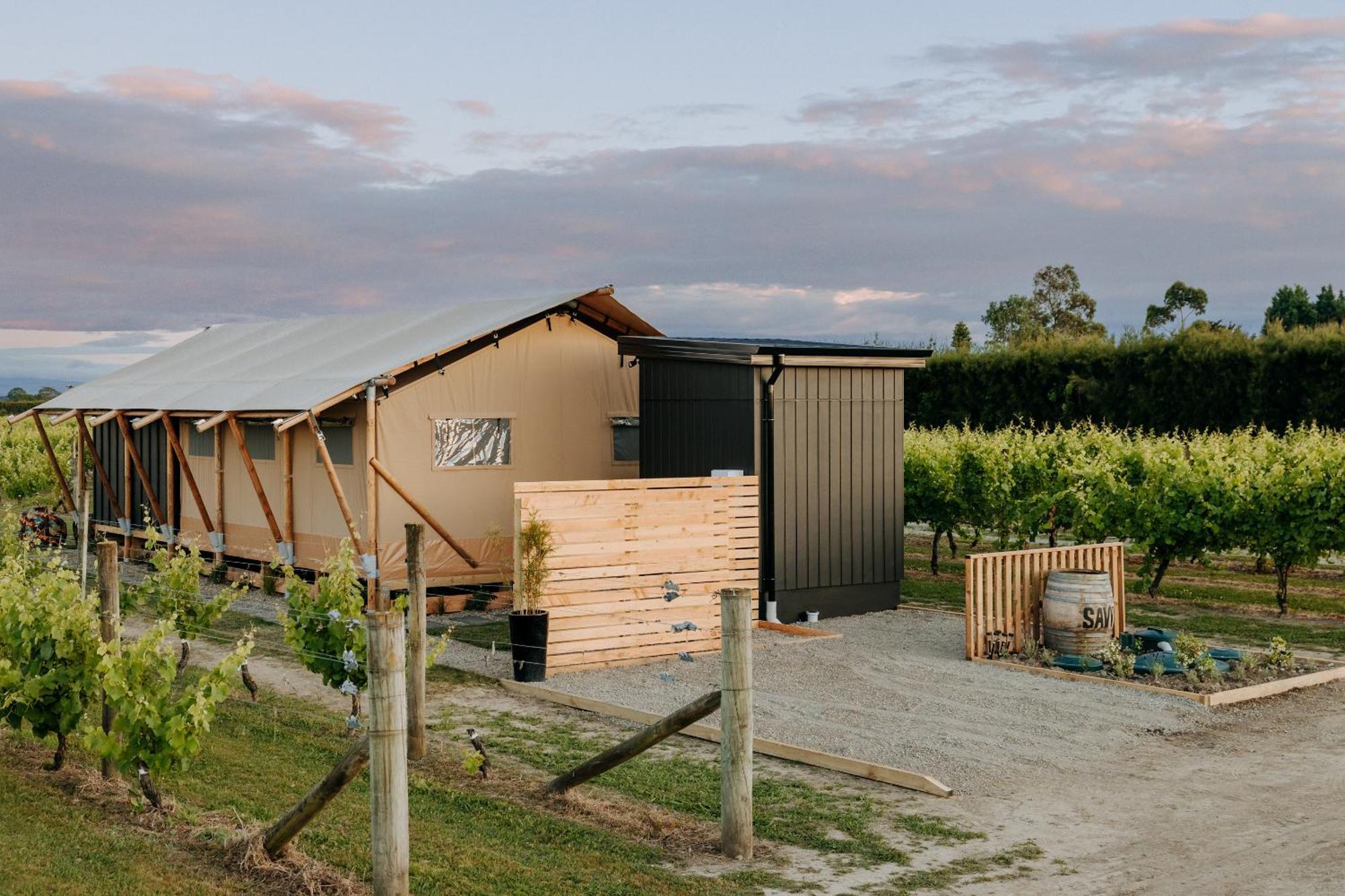 Villas & Vines Glamping Хейстингс Экстерьер фото