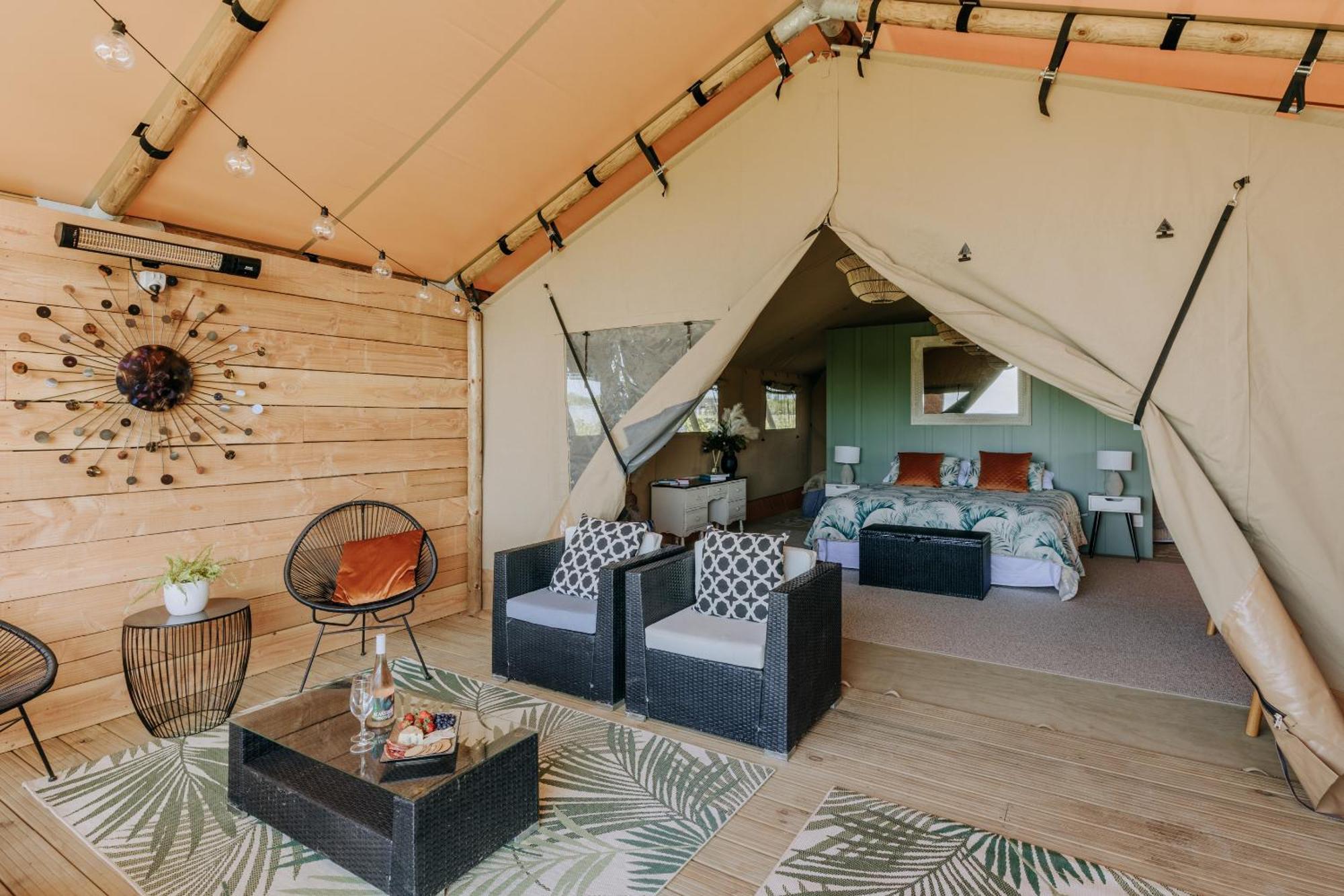 Villas & Vines Glamping Хейстингс Экстерьер фото