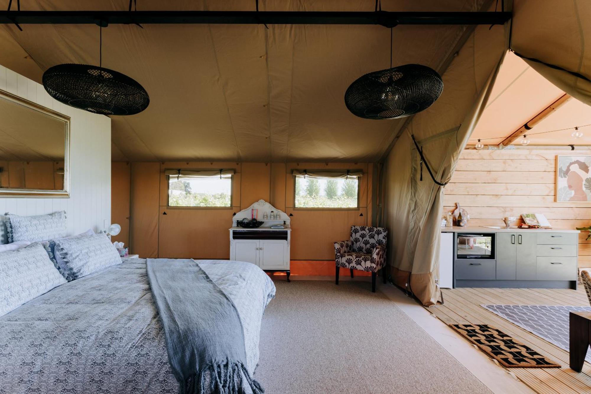 Villas & Vines Glamping Хейстингс Экстерьер фото