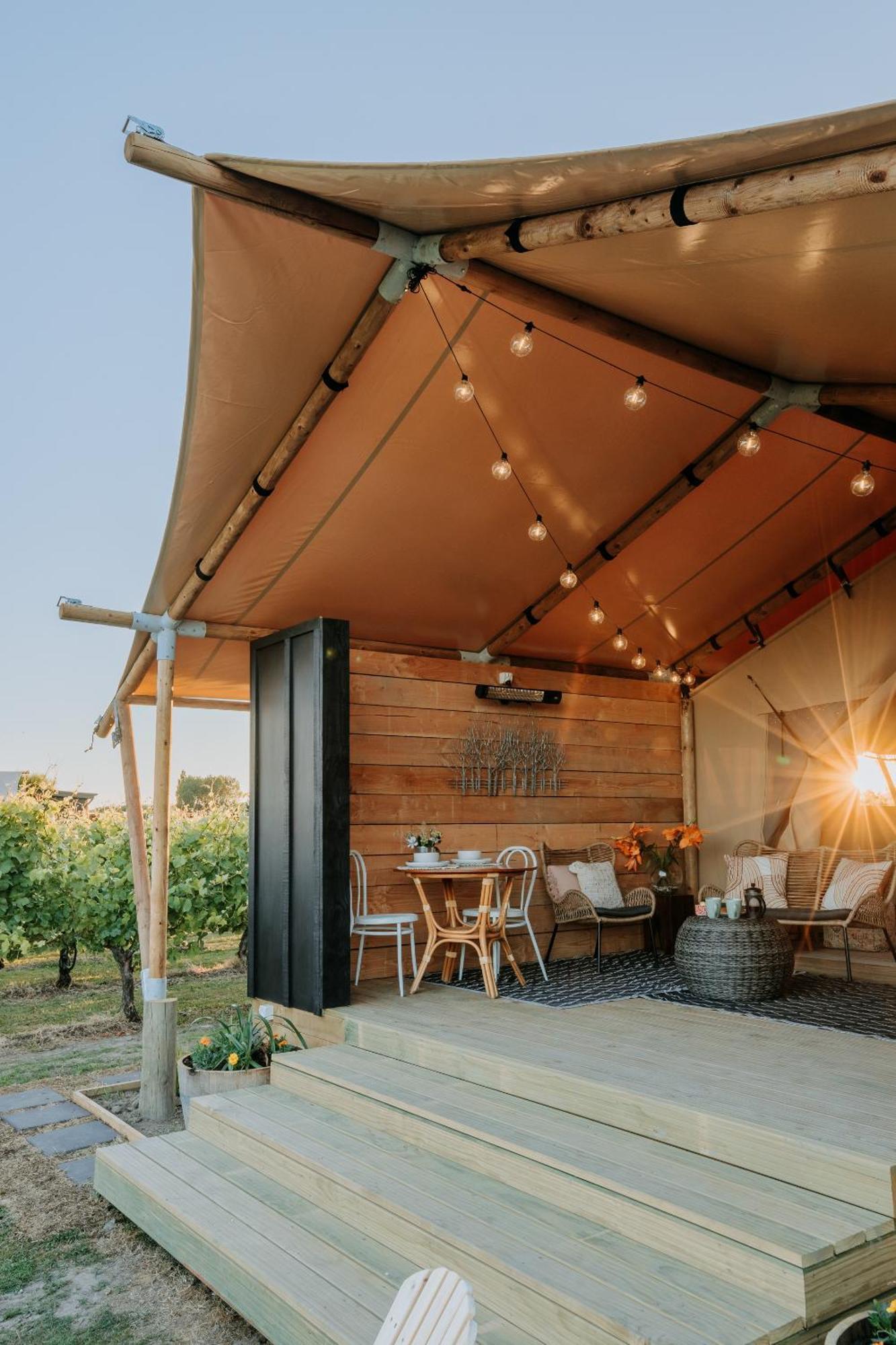 Villas & Vines Glamping Хейстингс Экстерьер фото